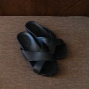 Banana Republic Black Leather Flip Flops